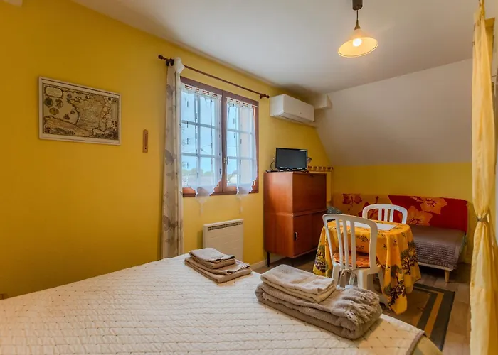 Le Pesquit - D'hotes Nocleg ze śniadaniem *