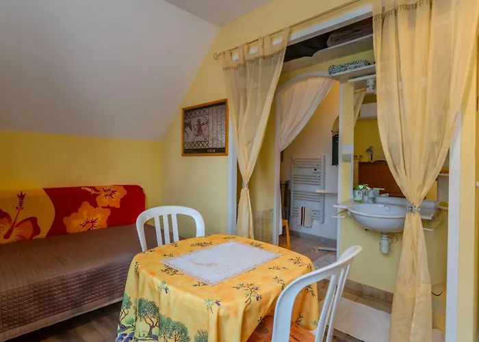 Le Pesquit - D'hotes Nocleg ze śniadaniem *